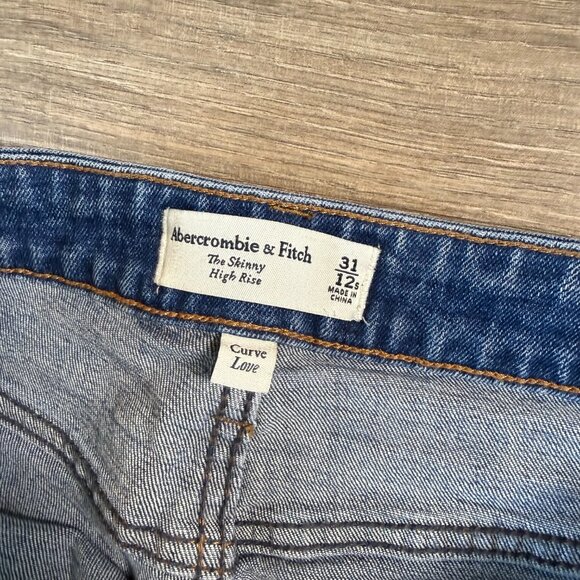 Abercrombie High Rise Curvy Skinny Jeans Size 31 - Picture 2 of 5
